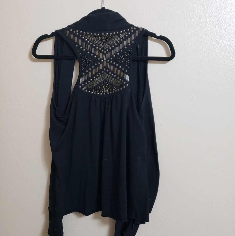 Sleeveless cardigan